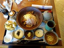 舞鶴若狭道下り西紀SA 丹波ご当地肉”三種”揃いぶみ丼1620円 舞鶴若狭道下り西紀SA 丹波ご当地肉”三種”揃いぶみ丼1620円