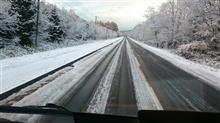 隣町は雪