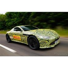 こっちが、ボンドカー!? こっちが、ボンドカー!?