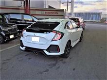 Test-Driving a HONDA CIVIC HATCHBACK