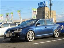 年末恒例...VW JETTA5　エンジンオイル交換　FUCHS　5W40