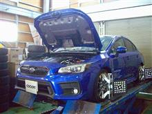 納車前のWRX S4、冬支度です。