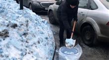 恐ロシア！住人震撼、何故か「蒼い雪」が降り出して大騒ぎになる