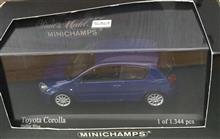 レアな1/43ミニチャンプスのカローラ海外仕様(2001)です♪ レアな1/43ミニチャンプスのカローラ海外仕様(2001)です♪