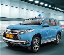 Mitsubishi Pajero Sport Bluebird Group TAKSI ( TAXI ) !? ・・・・ Mitsubishi Pajero Sport Bluebird Group TAKSI ( TAXI ) !? ・・・・