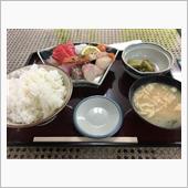 まともな食事を求めて。