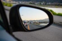 なぜ、そんなことが許される？　日本では自動車にミラーが、ついてなくてもいいの？＝中国メディア