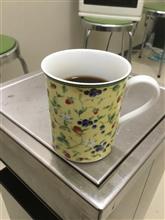 今日のコーヒー☕️☕️@会社で、いつものやつの最後の一杯。豆少なめなんで抽出も遠慮がちで仕上がりは微妙にいっぱいじゃないけど。。旨い。 今朝はマイナスの7度近い気温にガクブル。降り積もった雪もサラサ 今日のコーヒー☕️☕️@会社で、いつものやつの最後の一杯。豆少なめなんで抽出も遠慮がちで仕上がりは微妙にいっぱいじゃないけど。。旨い。 今朝はマイナスの7度近い気温にガクブル。降り積もった雪もサラサ