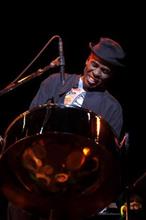 Ｔony   Ｇuppy   Ｌive