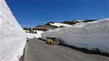 志賀草津道路の雪の回廊 