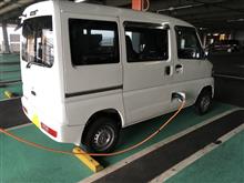 イオンモール浜松市野の6kW充電器とミニキャブ・ミーブ イオンモール浜松市野の6kW充電器とミニキャブ・ミーブ