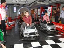 キッザニア ジャカルタ の 三菱自動車 ブース に ミツビシ エクスパンダー の キッズ用 車両 が 登場 ・・・・