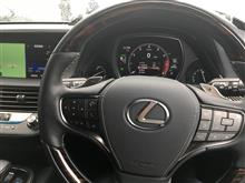 BMWbootcampでLS500hチョイのり