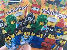 散財記。LEGO “Minifigures Series 18”(71021)2体だけ。(^^;) 散財記。LEGO “Minifigures Series 18”(71021)2体だけ。(^^;)