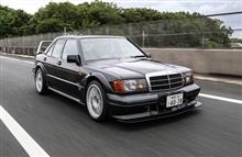 W201は赤坂のサニーなんて言われていたっていってもピンっと来ないんだけどね(BMWの3シリーズが六本木カローラなんて言われてたくらいだし)