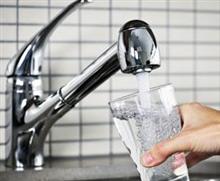 日本の　水道水は　「きれい」　過ぎる！　＝中国メディア