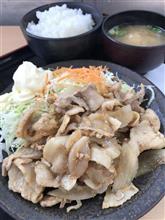 生姜焼き定食を食べました。 (^ ^)