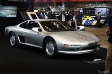 日産とマツダのブースは面白そうだ