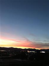 夕日。 夕日。