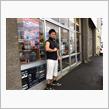 クルーズ イカポンがお店の椅子を壊した！