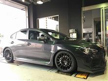 WRX S4をスタイリッシュにローダウン。