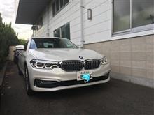 523i luxuryに不思議とクラウンぽさを覚えたテキトー日記