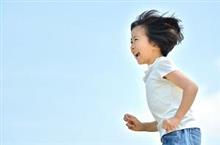 日本では　小学３年生から　化粧を始める女の子も　いるらしいと驚き　＝中国 