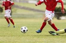 強化試合で　強豪国に挑む日本　負けが怖くて　弱小国を選ぶ中国　これでは、差は開くばかりだ　＝中国メディア