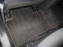 車内の掃除から