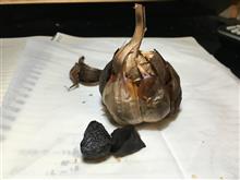 ニンニク酢とニンニク醤油、始めました♪・・・食品部より ニンニク酢とニンニク醤油、始めました♪・・・食品部より