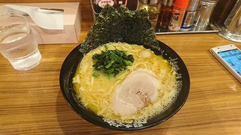 横浜家系ラーメン 町田商店 渋谷店 ラーメン さとくん 係長のブログ オイラにまつわるエトセトラ ﾉ 紅兎黒兎 みんカラ