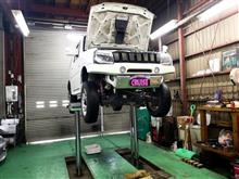 クルーズ 朝イチＪＢ２３車検整備開始！