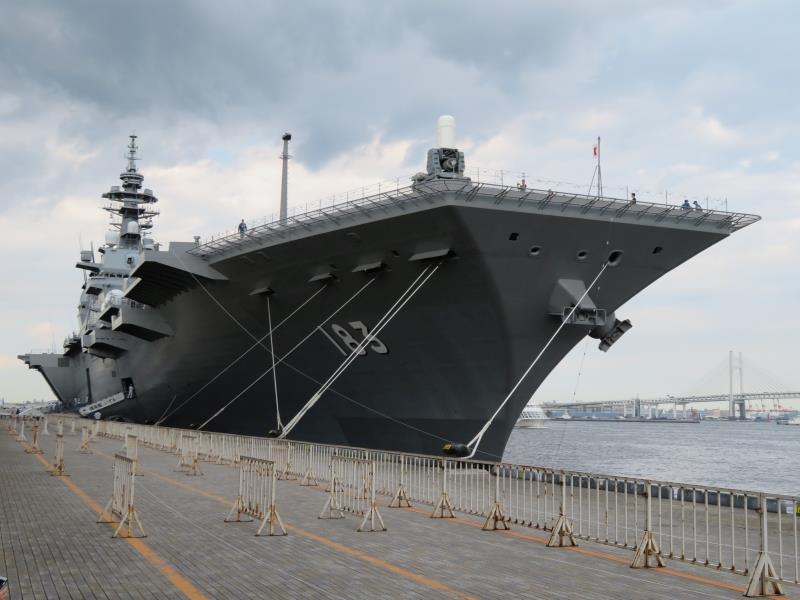 いずもは空母ですが なにか問題でも 苦笑 空母 いずも ヘリ空母 防衛大綱 中期防 どんみみのブログ 気分は迎撃戦闘機２ みんカラ