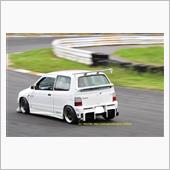 レース7周目、1コーナーの攻防