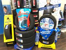 ディーラーでスタッドレスとホイールのセットを販売