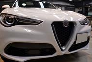 スポーティーSUV アルファロメオ・ステルビィオQ4のガラスコーティング【リボルト東京WEST】 スポーティーSUV アルファロメオ・ステルビィオQ4のガラスコーティング【リボルト東京WEST】