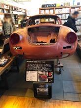 衝撃の路上駐車…