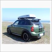 MINI　R60は入院中です。