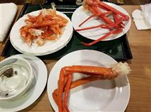 高山のホテルにてカニ食べ放題ディナーバイキングを愉しむ 高山のホテルにてカニ食べ放題ディナーバイキングを愉しむ