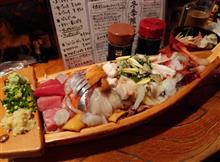 これでもかっ!つー程の激盛り刺身と怪しい〆パフェ これでもかっ!つー程の激盛り刺身と怪しい〆パフェ