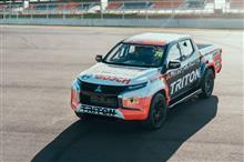 ピックアップ で 争われる 豪州 スーパー ・ ユート に 参戦 する 2019年型 ミツビシ トライトン 公開 ： auto sport web ・・・・