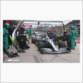 メルセデスF1 ダブルピット ...