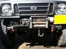 ジムニーのウインチ保護バンパーとウッドパネル ジムニーのウインチ保護バンパーとウッドパネル