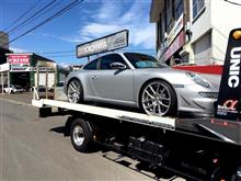 朝イチ ポルシェ９９７を４輪アライメントへ！