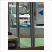 Dラーへ部品の受け取りに…