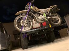 四駆にバイクをくっつける