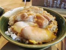 コシのあるお蕎麦と　半熟とろとろ親子丼