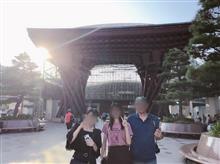 金沢駅にて。