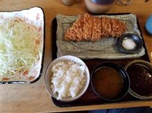 盆休みを愉しむ② おかげ横丁にて肉厚豚カツを愉しむ 盆休みを愉しむ② おかげ横丁にて肉厚豚カツを愉しむ