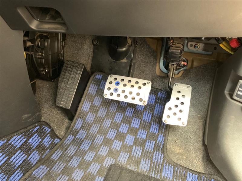 スバル r2 フットレスト取り付け Naロードスター用流用 くね7のブログ くね7のページ みんカラ